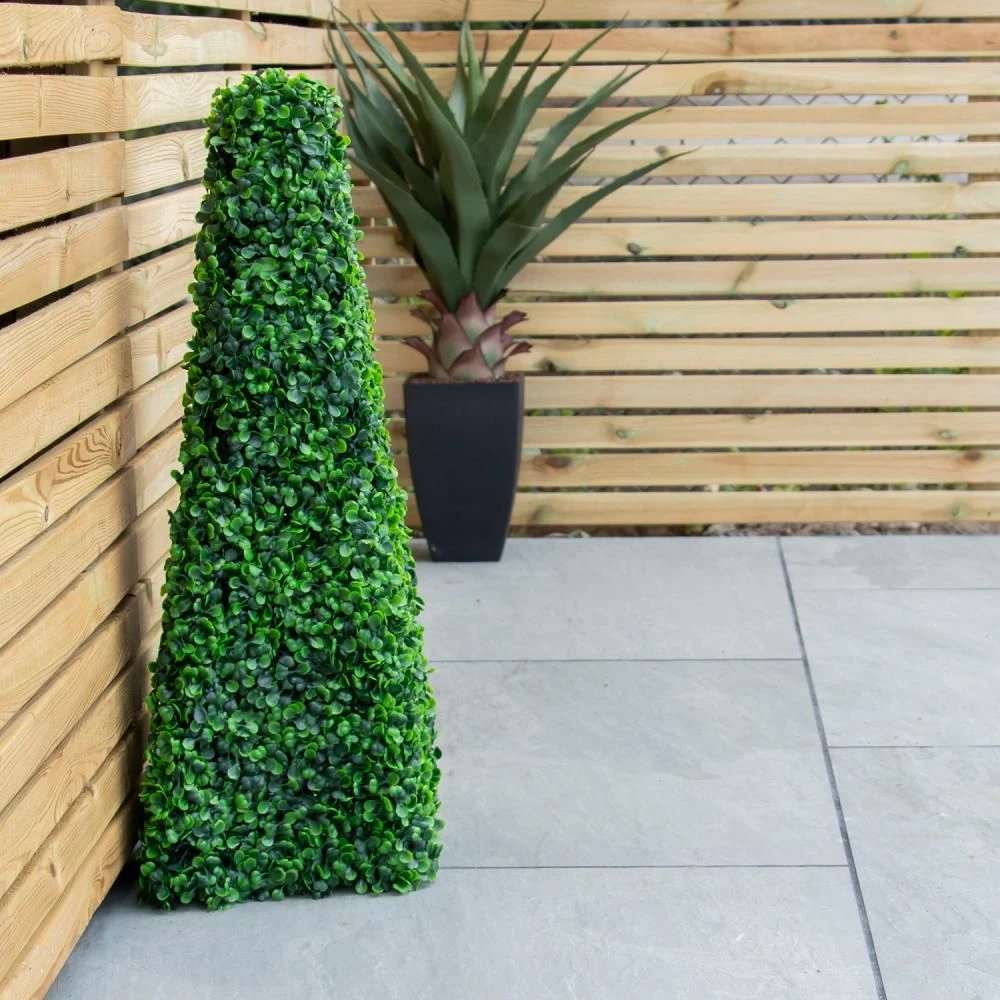 Woodside Topiary Obelisk Leaf Effect, Green 2ft Indoor Outdoor Decor (pack Of 2) 6 Woodside Topiary Obelisk Leaf Effect, Green 2ft Indoor Outdoor Decor (pack Of 2) - Image 4